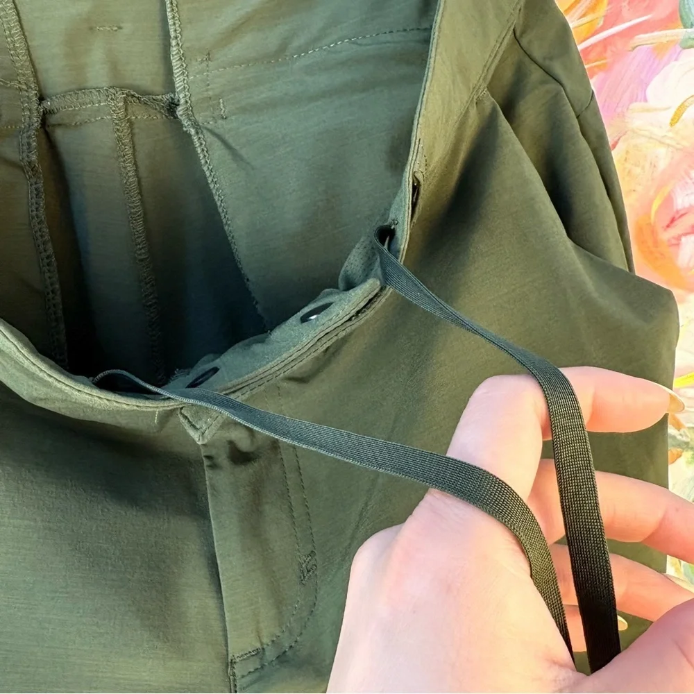 Fabletics Men’s Performance Golf Pants Stretch Olive Green Slim 32x28